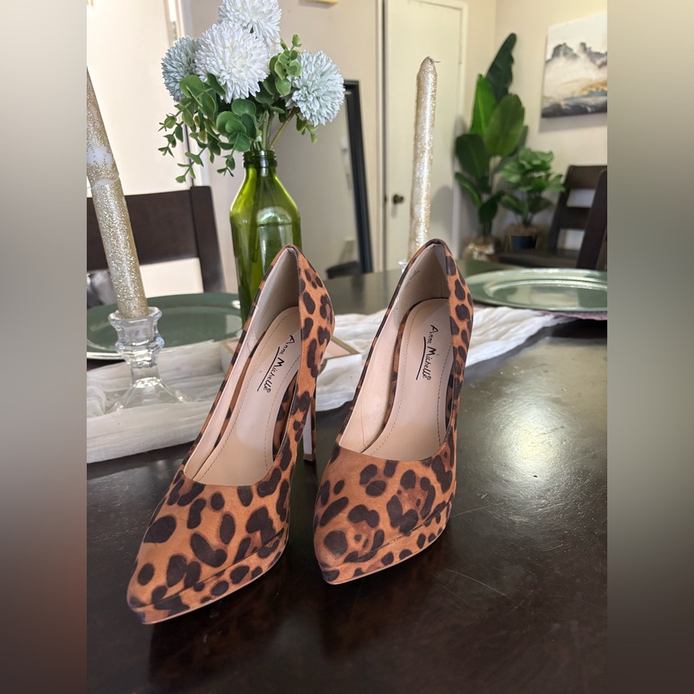 Anne Michelle Leopard Print Heels size 8.5